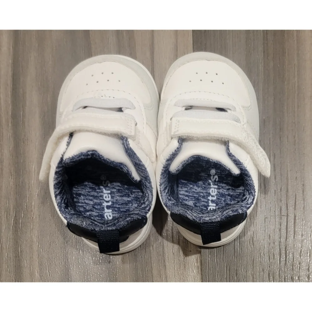 Carter's Unisex-baby Kyle White Sneakers size 2